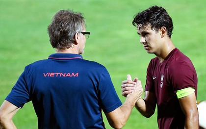 Đội trưởng điển trai của CLB châu Âu gặp riêng HLV trưởng để ngợi khen U19 Việt Nam