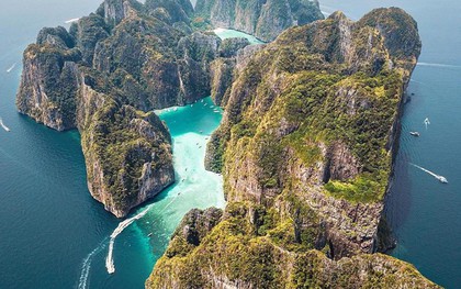 Chỉ với một bức ảnh chụp từ trên cao, hòn đảo này của Thái Lan đã khiến thế giới ngẩn ngơ vì không biết là mơ hay thật!