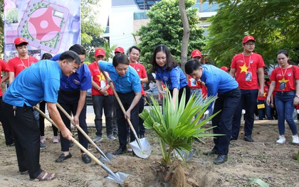 Hành trình “Tôi yêu Tổ quốc tôi” năm 2019 tiếp tục diễn ra với những hoạt động đầy ý nghĩa