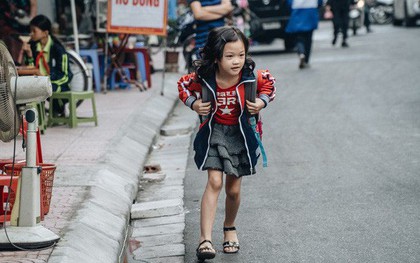 Một ngày sau đêm trình diễn đáng nhớ của cô bé vô gia cư: trở về căn phòng trọ bé xíu tuềnh toàng, chuyện hôm qua vẫn là một giấc mơ lấp lánh!