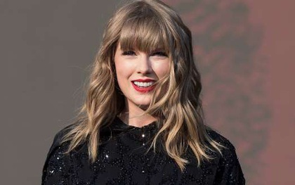Tin vui nối tiếp tin vui: Taylor Swift chính thức được dỡ lệnh "cấm" biểu diễn hit cũ tại AMAs, lại được Billboard vinh danh là "Người phụ nữ của thập kỷ"