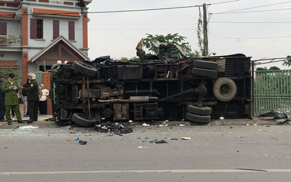 Nam Định: Hai xe tải đấu đầu cực mạnh, một tài xế tử vong tại chỗ
