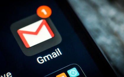 Gmail cho phép người dùng có thể "gửi email trong email", một công đôi việc chưa từng có