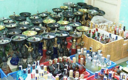 Phát hiện 59 bình shisha, gần 400 chai rượu ngoại không rõ nguồn gốc trong quán bar ở Đà Nẵng