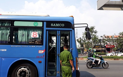 Nguyên nhân nhóm giang hồ chặn xe buýt trước Gigamall ở Sài Gòn đập phá