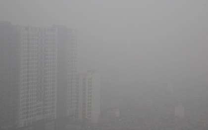 Chuyên gia lý giải việc sương mù bao phủ dày đặc khiến nhiều tòa nhà cao tầng bất ngờ "biến mất"