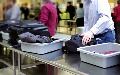 Bỏ túi ngay loạt lưu ý giúp bạn qua cửa kiểm tra an ninh tại sân bay một cách nhanh gọn lẹ