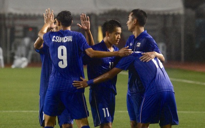 U22 Thái Lan 2-0 U22 Lào: Thần đồng tỏa sáng đúng lúc, U22 Thái Lan đánh bại Lào đầy kịch tính trên sân đấu ngập úng