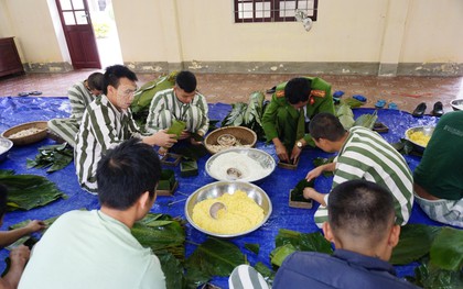Chuyện về những chiếc bánh chưng từ đôi tay từng nhúng chàm