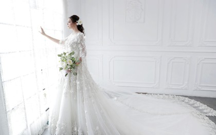 Lộ diện mẫu váy cưới mới nhất đính hàng trăm viên pha lê, đá Swarovski của NTK thương hiệu Love Wedding