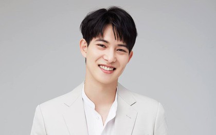 FNC Entertainment đưa ra thông báo về Lee Jonghyun (CNBLUE): Thừa nhận tham gia nhóm chat nhưng không rời nhóm, không giải nghệ