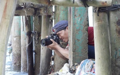 Hành trình hơn 3000km bờ biển của nhiếp ảnh gia "săn rác" Lekima Hùng và câu chuyện nơi hòn đảo người dân chỉ vứt rác xuống biển