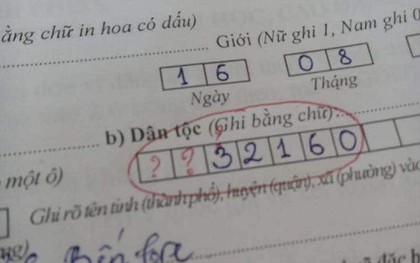 Hội những người dành cả thanh xuân để viết hồ sơ thi Đại học: Sai 1 dấu chấm cũng vứt cả bộ hồ sơ!