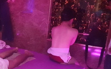 Nữ tiếp viên 20 tuổi khoả thân kích dục cho khách giá 700.000 đồng/lượt ở tiệm massage trung tâm Sài Gòn