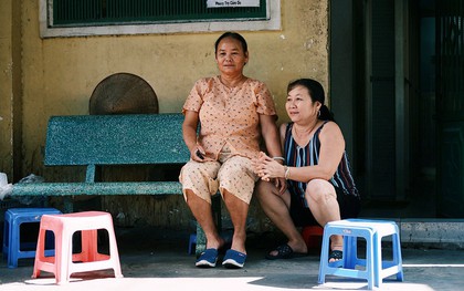 8/3 ở "xóm bà bầu" Sài Gòn: Những người phụ nữ gian nan đi tìm thiên chức làm mẹ và tình người trong con hẻm hy vọng