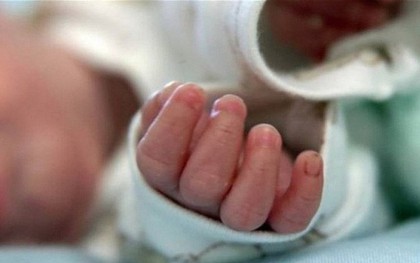 Cháu bé 2 tuổi tử vong sau bữa ăn sáng ở nhà giữ trẻ tư