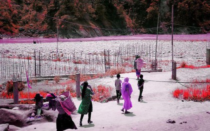 Ngỡ ngàng với một Nepal bình yên và giản dị qua bộ ảnh chụp bằng điện thoại của nhiếp ảnh gia