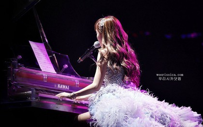 Fan sụt sùi khi Jessica bất ngờ diễn lại ca khúc từng gây sốt trong concert của SNSD sau 8 năm