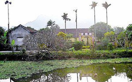 Xin ngủ lại qua đêm, rạng sáng hai bà cháu chết đuối dưới ao trong chùa