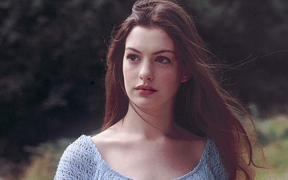 Đổ gục với loạt ảnh vẻ đẹp nữ thần suốt 20 năm của "công chúa" Anne Hathaway trên màn ảnh