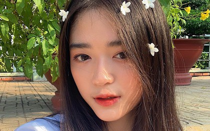 Girl xinh 2002 không dùng điện thoại 6 ngày/tuần nhưng vẫn nổi tiếng rần rần trên Instagram