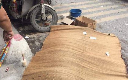 Hà Nội: Người đàn ông chạy xe máy bị xe ba gác mất phanh đè trúng, tử vong tại chỗ