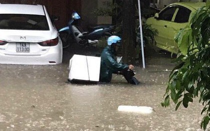 Chùm ảnh: Lũ lớn kinh hoàng càn quét Móng Cái, 1 người mất tích, hàng loạt tàu thuyền bị đắm và tài sản bị nhấn chìm