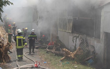 Cháy lớn tại xưởng hương nhang ở Đà Nẵng, nhiều tài sản bị thiêu rụi