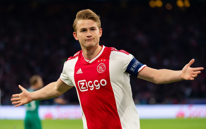Chiêm ngưỡng cú đánh đầu ghi bàn dũng mãnh của chàng đội trưởng 19 tuổi siêu đẹp trai bên phía Ajax Amsterdam