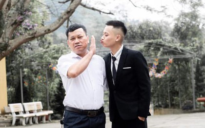 Bức ảnh nào sinh đứng kế bên thầy hiệu trưởng có gì đặc biệt mà khiến cư dân mạng "rần rần" đến thế?
