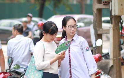 Phụ huynh bức xúc khi học sinh học đến cuối cấp bất ngờ bị buộc phải chuyển trường