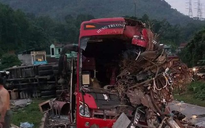Vụ tai nạn kinh hoàng ở Hòa Bình: Các nạn nhân được chuyển gấp xuống Hà Nội giờ ra sao?