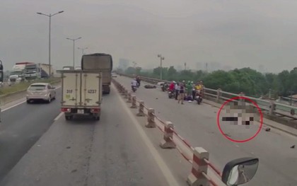 Hà Nội: Đôi nam nữ bất ngờ đâm vào lan can cầu Thanh Trì, 1 người tử vong