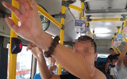 Vụ người đàn ông "tự sướng" trên xe buýt Hà Nội: Nữ sinh quá hoảng sợ nên công an đã phải cho về