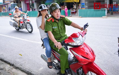 Nghi vấn dàn dựng vụ công an “giải cứu” thí sinh ngủ muộn đến phòng thi: Tác giả bức ảnh lên tiếng