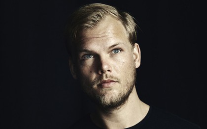 1 năm sau ngày mất, những ca khúc dang dở của Avicii lần đầu tiên ra mắt một cách đặc biệt như thế này!