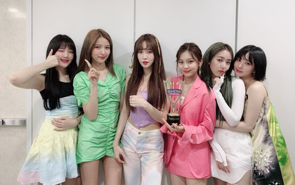 Có số chiến thắng hơn cả huyền thoại g.o.d, GFRIEND "quăng xó" chiếc cúp mới nhận khiến fan "cạn lời"