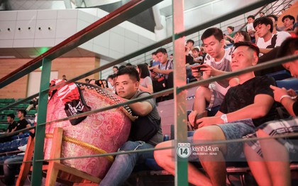 Khán giả chết lặng khi tuyển Liên Quân số 1 Việt Nam - Team Flash bất ngờ bị Thái Lan WildCard dẫn trước 3-1