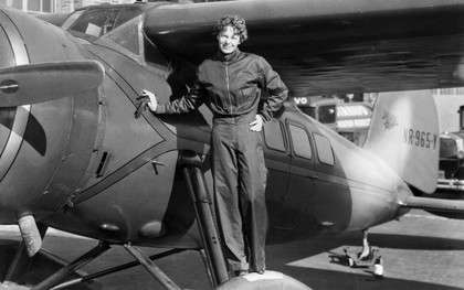 Tìm lời giải về vụ mất tích của nữ phi công đầu tiên tham vọng bay vòng quanh thế giới