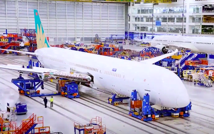Clip cận cảnh quá trình lắp ráp "siêu máy bay" Boeing 787-10 mà Vietnam Airlines sắp đón nhận