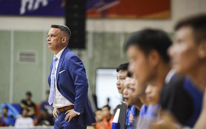 Hanoi Buffaloes bất ngờ chia tay HLV Todd Purves giữa thềm mùa giải VBA 2019