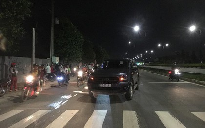 Đi sinh nhật bạn, thanh niên 17 tuổi tông đuôi ô tô bán tải chết thảm