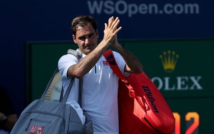 Lần đầu tiên sau hơn 16 năm, Federer mới lại thua sốc theo cách ít ai ngờ đến