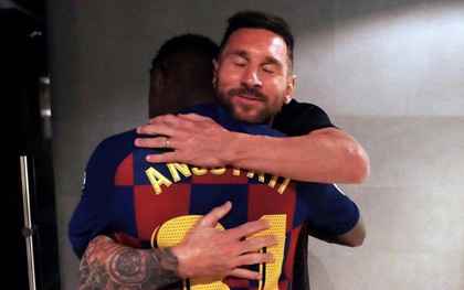 Chuyện lạ ở Camp Nou: Cầu thủ chỉ được ra sân đá cho Barcelona nếu bố mẹ cho phép