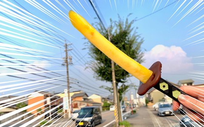 Nghệ nhân Nhật làm món kem hình thanh kiếm to dài mà tuổi thơ hội con trai ai cũng mơ ước