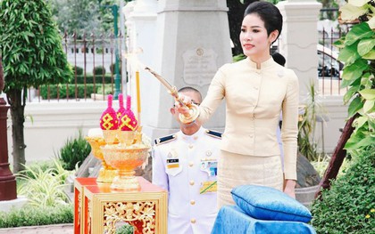 Thứ phi Thái Lan thực hiện nhiệm vụ hoàng gia đầu tiên trên cương vị mới với phong thái gây ngỡ ngàng