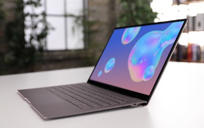 Không chỉ Galaxy Note 10, Samsung vẫn còn "hàng nóng" dằn mặt Apple: Laptop Galaxy Book S pin trâu cả ngày, nặng dưới 1kg