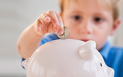 Tại sao các bậc cha mẹ nên dạy con cái về tiền bạc từ nhỏ và dạy chúng như thế nào cho đúng?