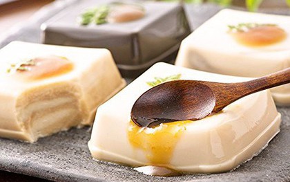 Nhìn qua tưởng miếng đậu phụ bình thường, ăn vào mới biết độ “lừa tình” bá đạo của người Nhật