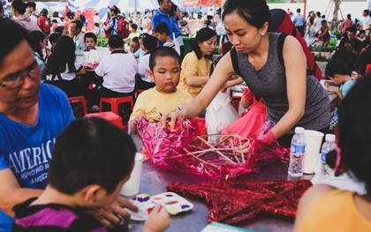 Ảnh: Hàng ngàn trẻ em nghèo ở Sài Gòn làm đèn ông sao đón Tết trung thu sớm